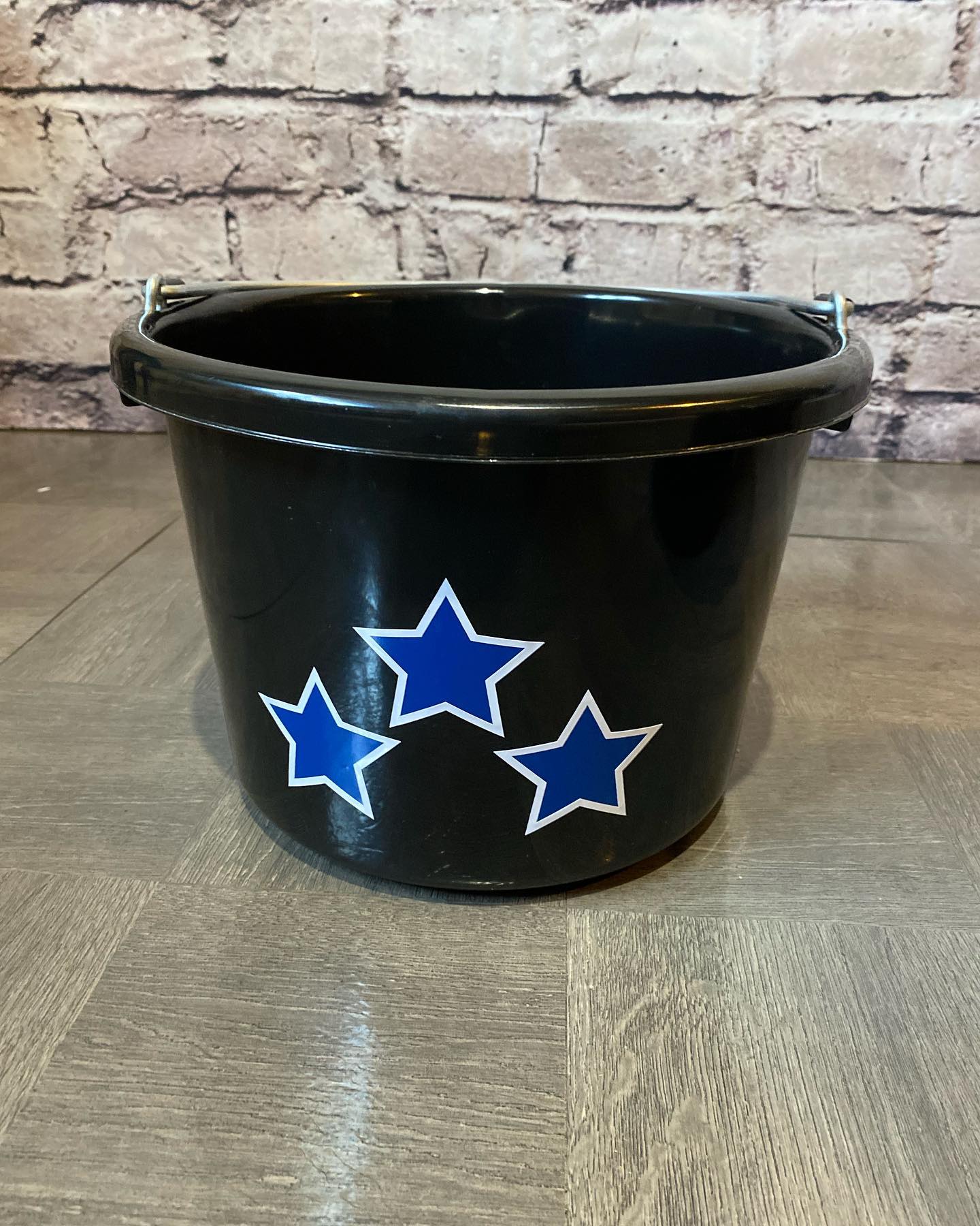 8 quart pail